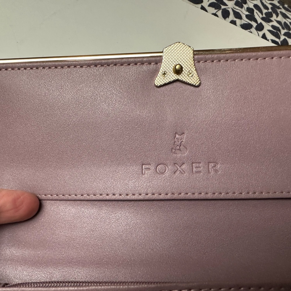 FOXER Pink Cowhide Shiny Vinyl Glittery Bifold Gold Hardware Wallet *LikeNew* - Picture 8 of 16